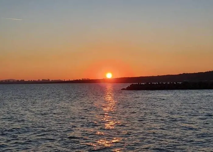 Апартамент студио сарафово *