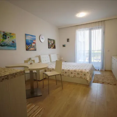 студио сарафово