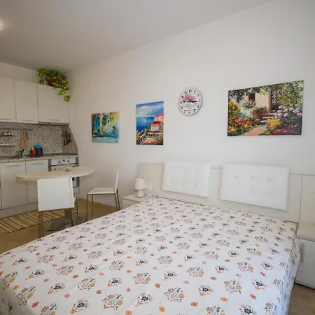 студио сарафово * Burgas